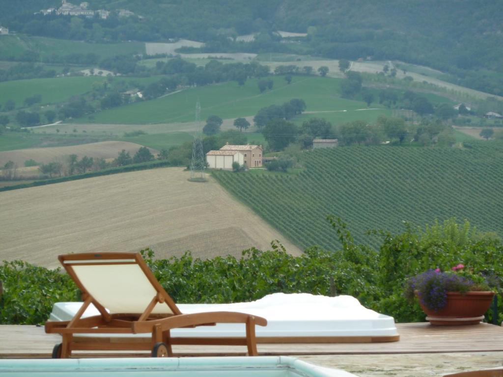 Villa Collepere Country House Мателіка Екстер'єр фото