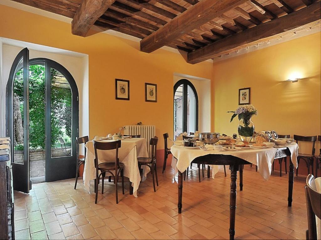 Villa Collepere Country House Мателіка Екстер'єр фото