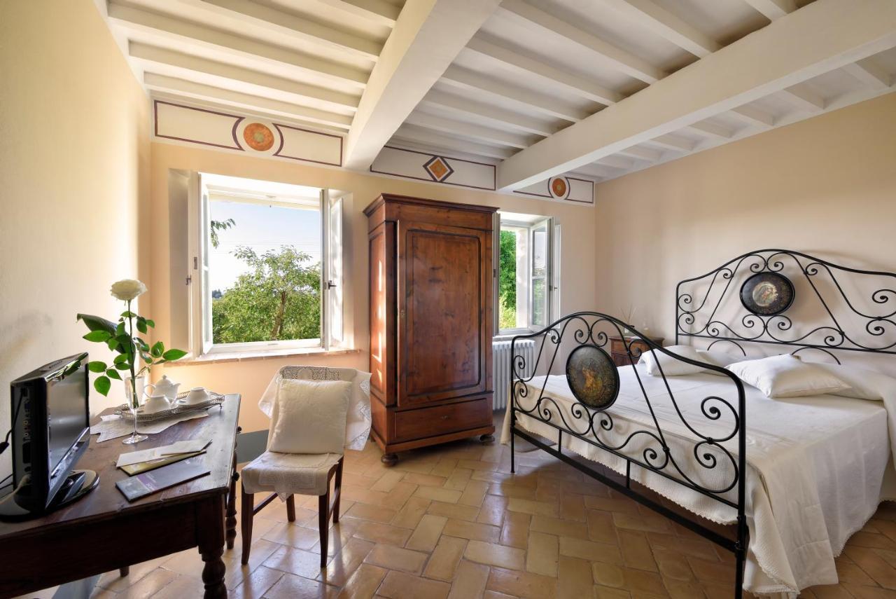 Villa Collepere Country House Мателіка Екстер'єр фото